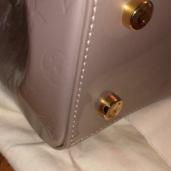 Authentic LouisVuitton Vernis Monogram Tote - Picture 8 of 9